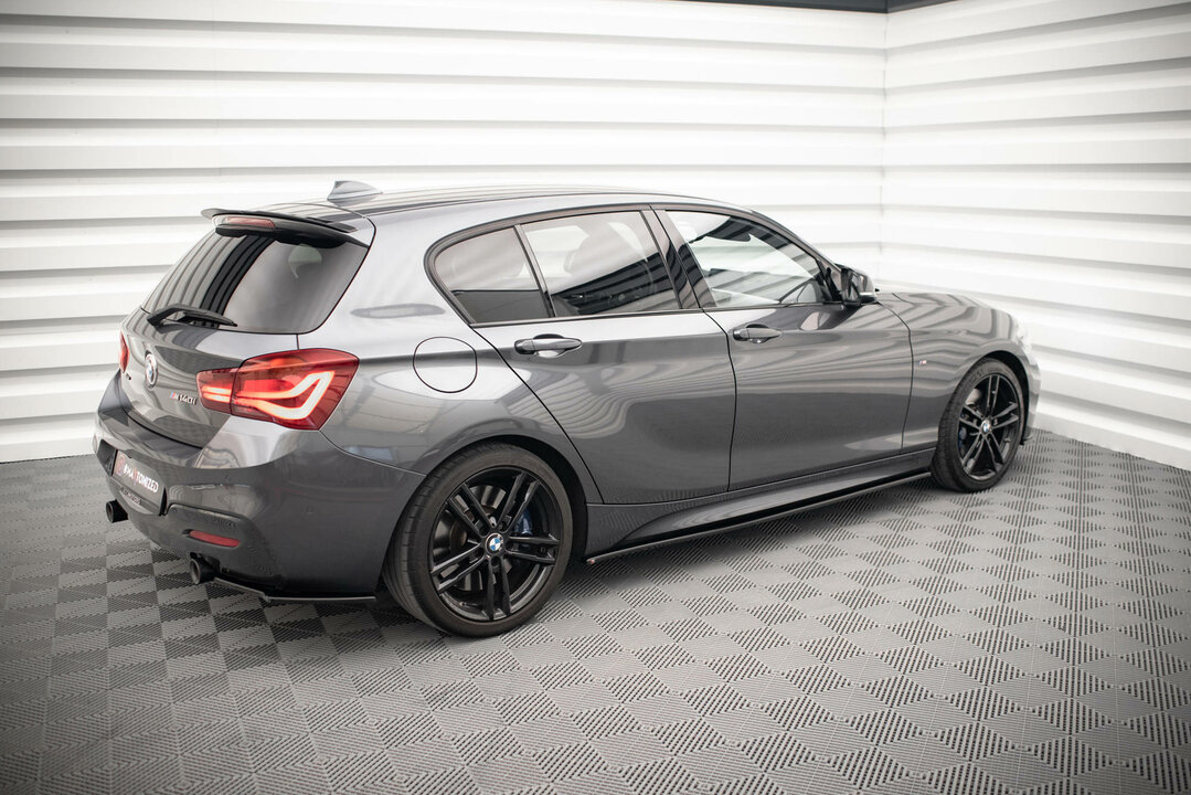 Sideskirt aanzets glanzend zwart passend voor BMW 1 serie F20 en F20LCI M pakket Maxton Design 