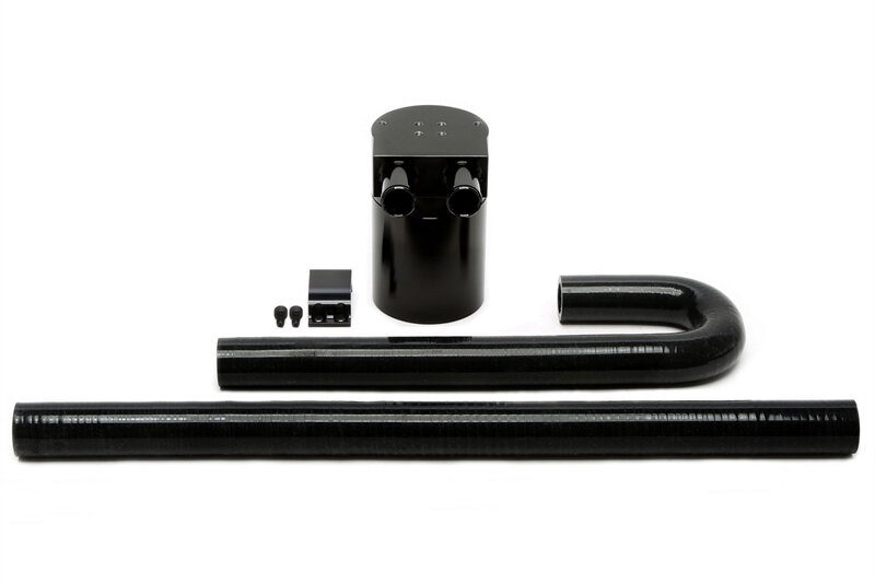 Olie catch can tank kit passend voor BMW 1 serie E82, E88 en 3 serie E90, E91, E92 en E93