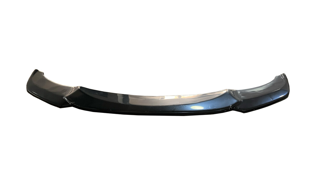 Front spoiler glanzend zwart passend voor BMW 5 serie F10 en F11 met M pakket voorbumper versie 2